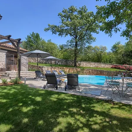 Barbarella Villa *
