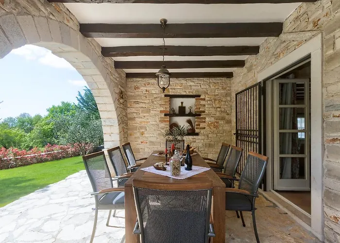 Vila Barbarella Tinjan